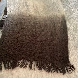 LOFT Ombré Grey and Cream Scarf